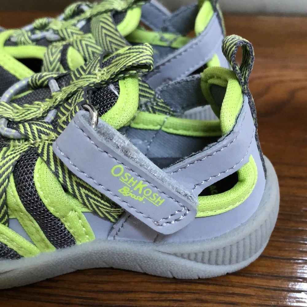 NWOT baby boys Oshkosh B’gosh sport sandal. Size 5. Gray and highlighter yellow.